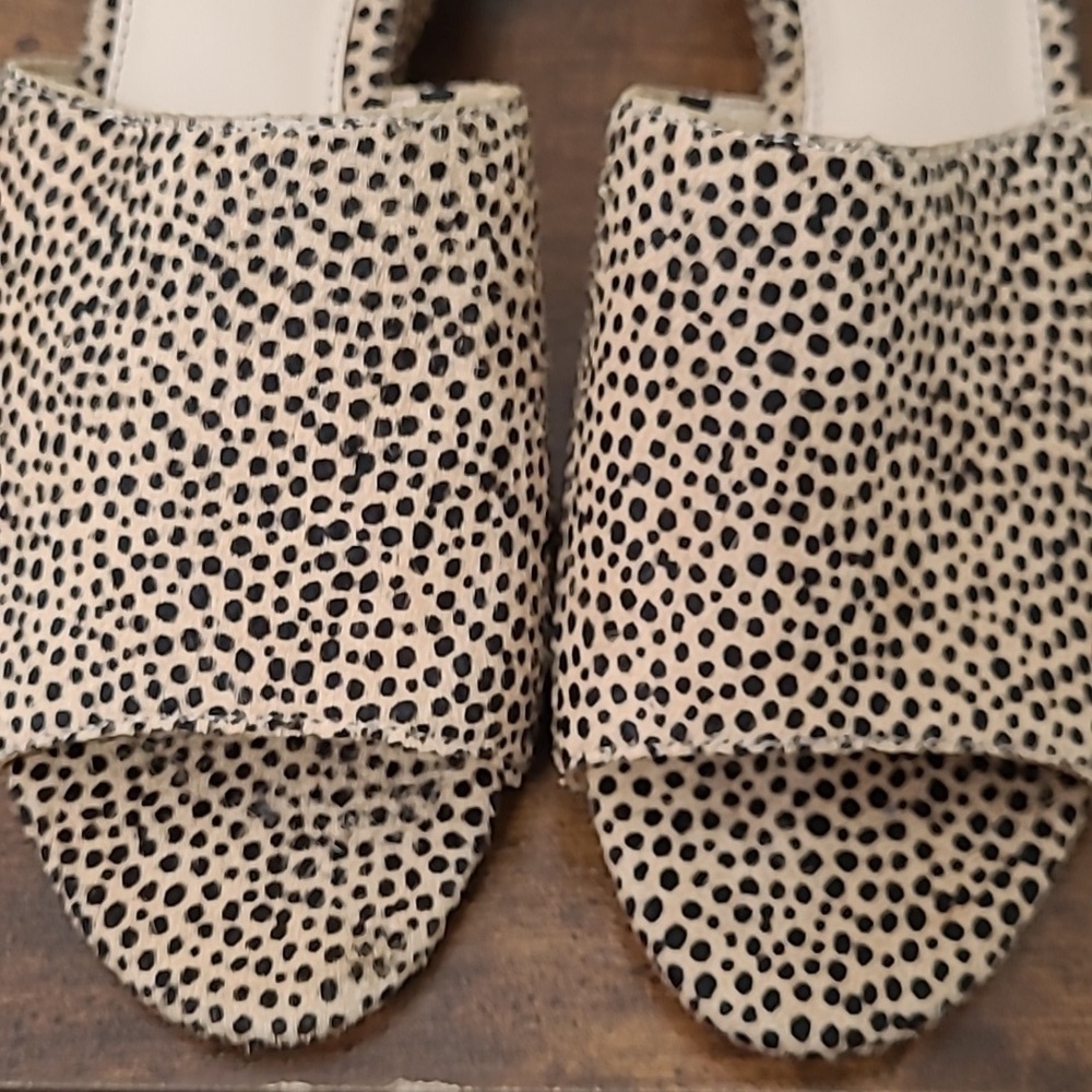 Vince Camuto STEPHENA Black & Tan Cow Hair Fur Wedge Sandals size 8.5 - Picture 6 of 11